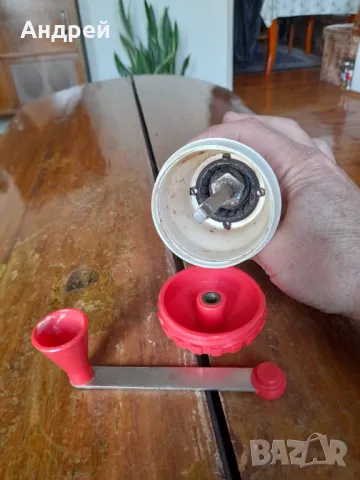 Стара кафемелачка,мелничка,мелница за кафе #22, снимка 4 - Антикварни и старинни предмети - 48117376