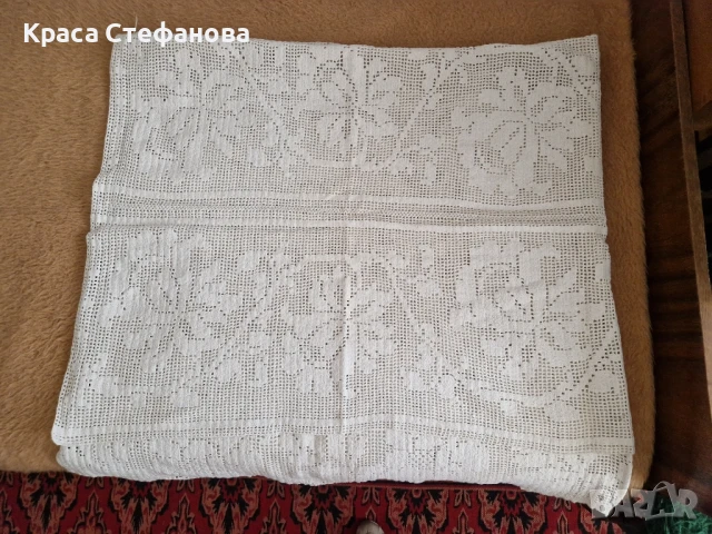 Ръчно плетени покривка за легло