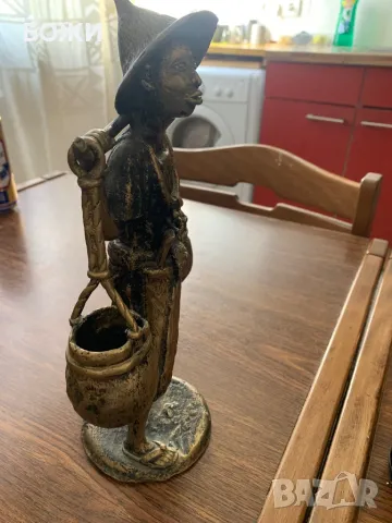 Масивна бронзова статуетка – 31 см, уникат, снимка 3 - Антикварни и старинни предмети - 49420412