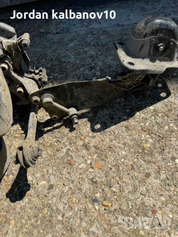 Окачване от задна лява страна на Туаран Touran само за 150Eur., снимка 4 - Части - 53309338