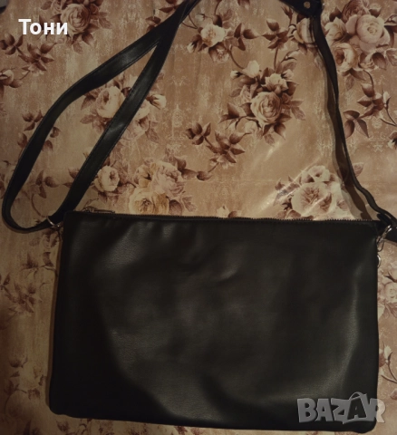 RESERVED Оригинал Нова Кожена Дамска Чанта , снимка 8 - Чанти - 52346456