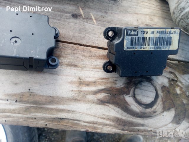 Моторче клапа парно за Renault Megane II Grandtour (08.2003 - 08.2012) 1.5 dCi, 82 к.с., № Valeo F66, снимка 3 - Части - 39395325