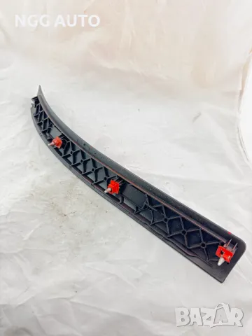 Вътрешна дясна лайсна BMW E46, БМВ Е46, 8196102, снимка 2 - Части - 47986492