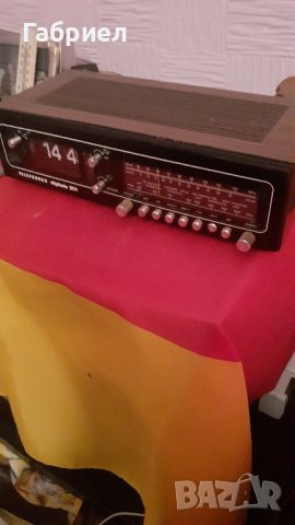 Радио часовник TELEFUNKEN. 