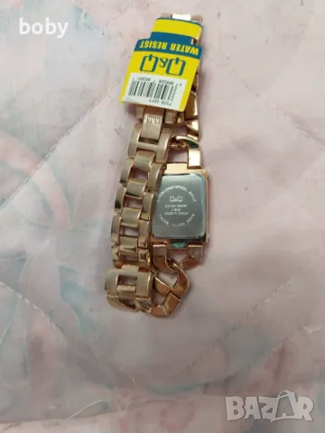 Продавам дамски часовник Q&Q, снимка 5 - Дамски - 48675011