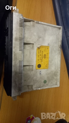 Панел климатроник за Ауди А4 В5 8D0 820 043 H / 5HB 006 500-11, снимка 2 - Части - 52914133