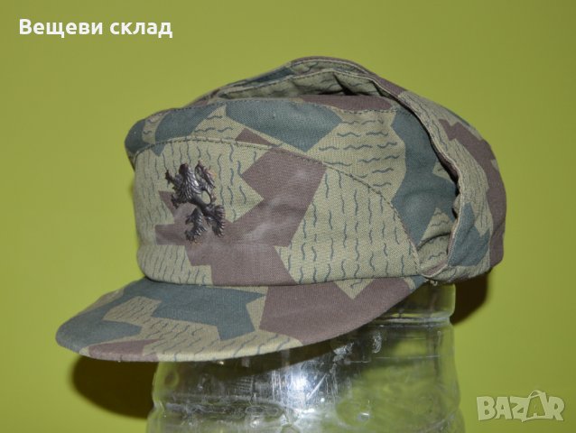 Зимна камуфлажна шапка с кокарда, снимка 1 - Екипировка - 35299238