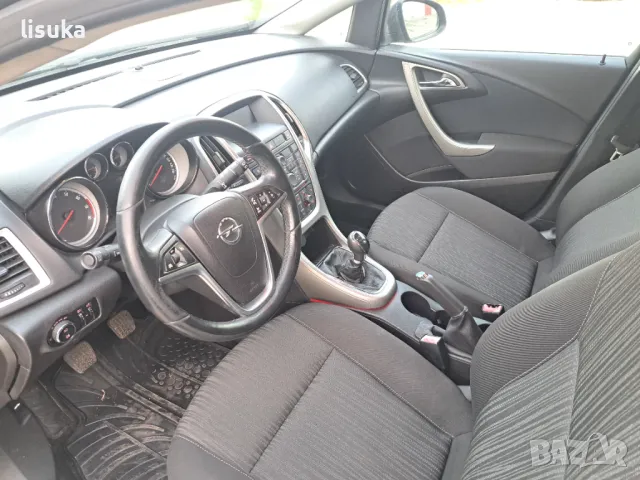 Опел Астра J 1,6 бензин 115коня , снимка 9 - Автомобили и джипове - 47346372