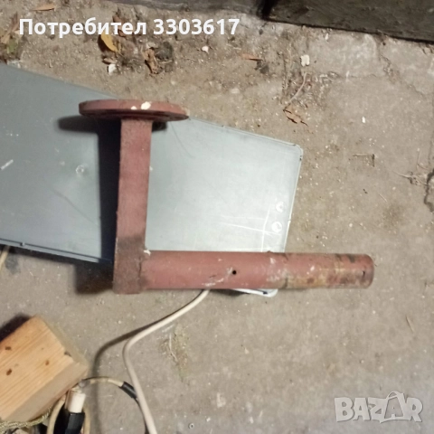 Стойка за сателитна антена