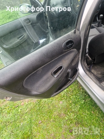 салон за Peugeot 206 4/5 врати , снимка 5 - Части - 52924128