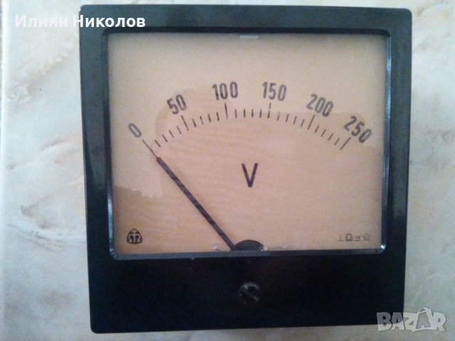 Волтметър 250V