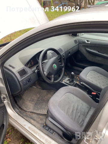 Шкода Фабия 2005 година 14 бензин, снимка 6 - Автомобили и джипове - 53507173