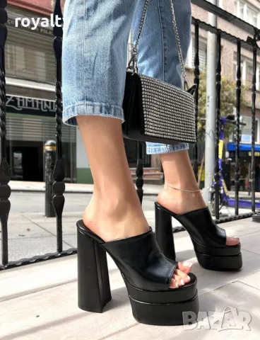 Чехли на ток - черна кожа