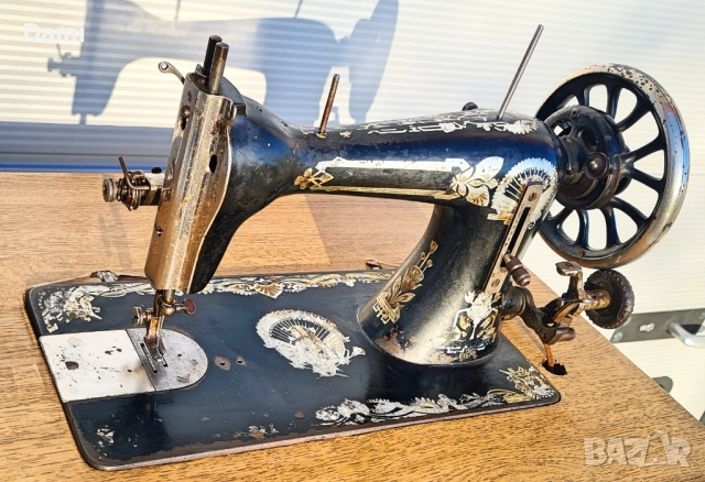 Крачна шевна машина Балкан, снимка 3 - Антикварни и старинни предмети - 52914868