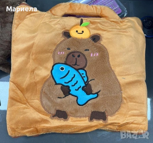 Мека капибара възглавничка 2-в-1 – играчка и одеяло за гушкане