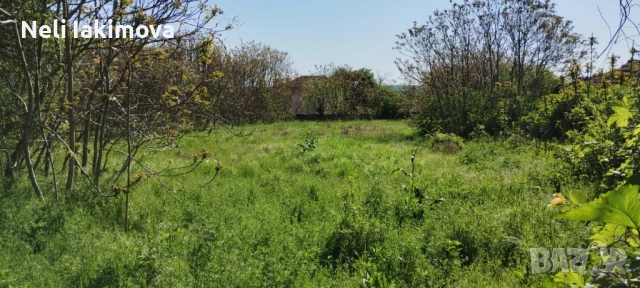 Продавам къща с двор, снимка 2 - Къщи - 52918991