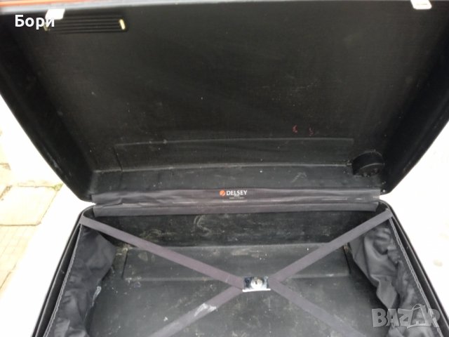 Пластмасов куфар DELSEY, снимка 3 - Куфари - 39234496