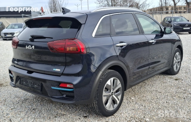 KIA e-Niro EV 64kWh ExecutiveLine+ full electric 204PS, снимка 7 - Автомобили и джипове - 53288578