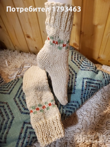 Ръчно плетени дамски чорапи от вълна. Размер 38, снимка 9 - Дамски чорапи - 51169047