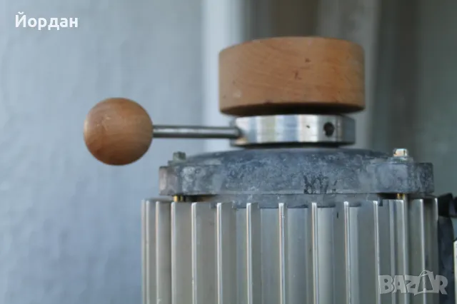 Немска мелничка за кафе и подправки ''Hawos'', снимка 11 - Антикварни и старинни предмети - 49988002