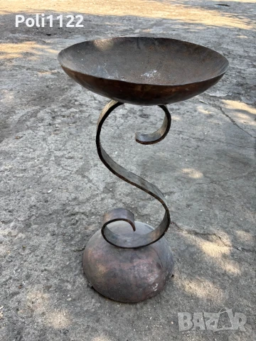 Пепелник от ковано желязо, снимка 3 - Антикварни и старинни предмети - 50703741