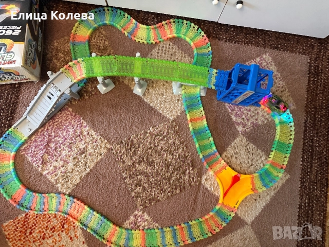 Светеща писта с количка, снимка 5 - Коли, камиони, мотори, писти - 52583146