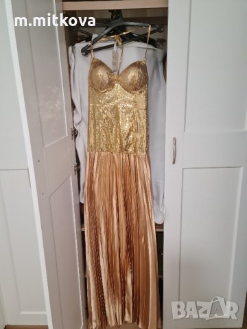 нова рокля в красив цвят, елегантно фризе и гол гръб, снимка 2 - Рокли - 32960799