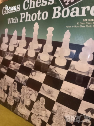 Стъклен шах с фото борд