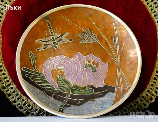 Бронзова чиния,плато,пано с картина клъчен емайл. , снимка 1 - Антикварни и старинни предмети - 43848636