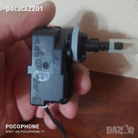 Продавам - оригинално моторче за регулиране на фар за Vw, seat, skoda и audi, снимка 4 - Части - 37704608