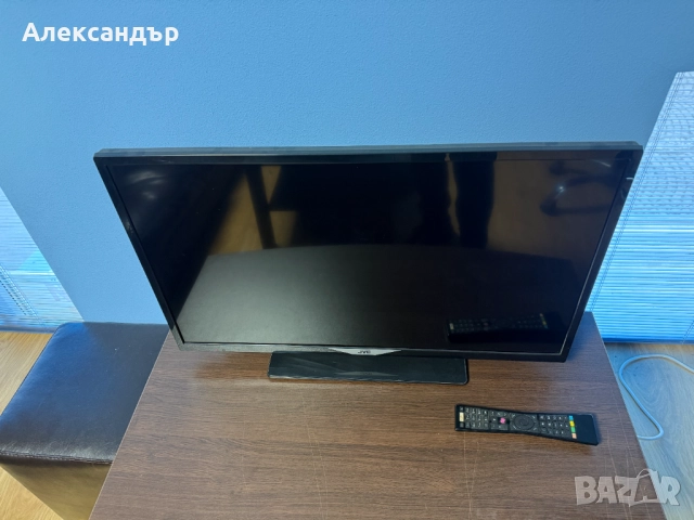 Телевизор JVC LT-32VH52K, снимка 2 - Телевизори - 52929653