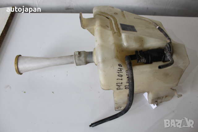 Казанче течност чистачки с моторче Нисан примера п12 2.0 140кс комби 02г Nissan primera p12 2.0 140h, снимка 3 - Части - 44859749