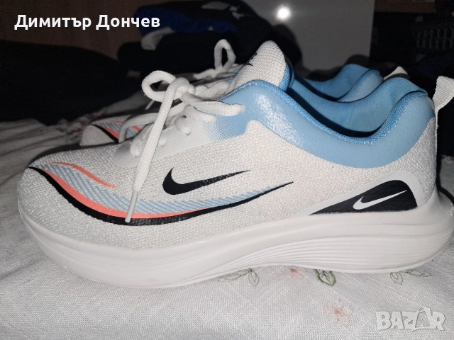 Обувки на Nike, снимка 2 - Маратонки - 52452680