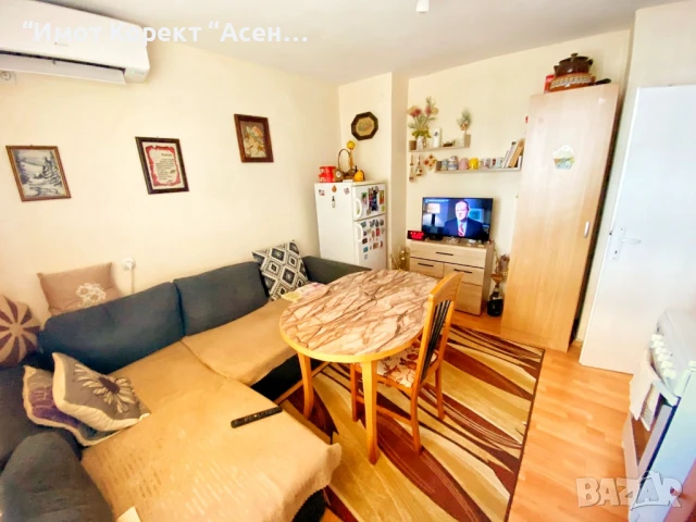 Имот Корект продава Партер, Етаж от къща, Гараж, двор и 1/2 таван, кв. Изток, снимка 18 - Етаж от къща - 51281850