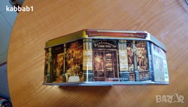 Метална кутия за бисквити и шокола с картини на Виктор Швайко - Viktor Shvaiko, снимка 4 - Колекции - 53359810