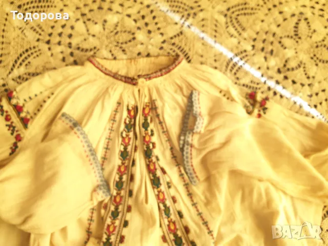 Автентична риза от народна носия.Богато везана, снимка 4 - Антикварни и старинни предмети - 47558730