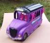 Парти-автобус с бар за кукли Монстър Хай и Барби / Monster High Bus, снимка 2