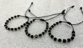 Гривни с фасетиран черен оникс и златисти топчета – ръчна изработка, снимка 3
