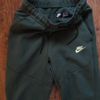Nike Sportswear Tech Fleece Joggers - страхотно мъжко долнище КАТО НОВО ХС, снимка 8 - Спортни дрехи, екипи - 44005536