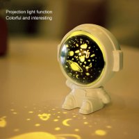 Звезден проектор астронавт детска нощта лампа музикална, снимка 3 - Детски нощни лампи - 43587508