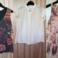 Дамски блузи, размер S  и М, снимка 1 - Потници - 37751197