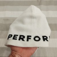 peak performance - страхотна зимна шапка , снимка 6 - Шапки - 43217198