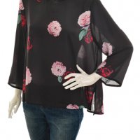 Дамска блуза на цветя, снимка 1 - Блузи с дълъг ръкав и пуловери - 27692923
