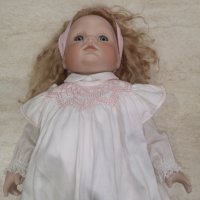 Колекционерска кукла порцелан, снимка 6 - Колекции - 40850342