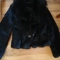 Красиво черно палто от естествен косъм, XS-S размер, снимка 2 - Палта, манта - 40770680