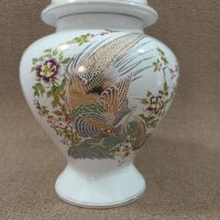 Порцеланова ваза. , снимка 3 - Антикварни и старинни предмети - 40719603