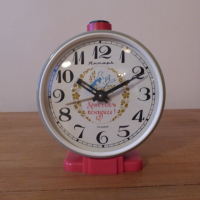 Рядък Великденски будилник Янтар часовник, снимка 2 - Антикварни и старинни предмети - 44882465