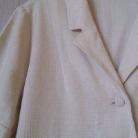 Бял дамски костюм от шантунг, снимка 2 - Костюми - 33345978