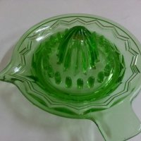 антикварна сокоизтисквачка зелено стъкло , снимка 1 - Антикварни и старинни предмети - 26224757