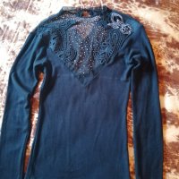 Блузки, снимка 1 - Блузи с дълъг ръкав и пуловери - 27268847
